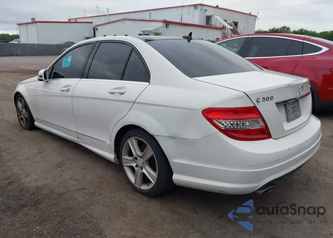 2010 Mercedes-Benz C 300 Luxury 4Matic/Sport 4Matic from USA, damaged, VIN WDDGF8BB2AF412242